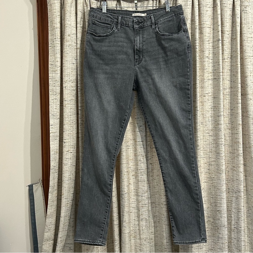 Levi's 721 High Rise Skinny Jeans
